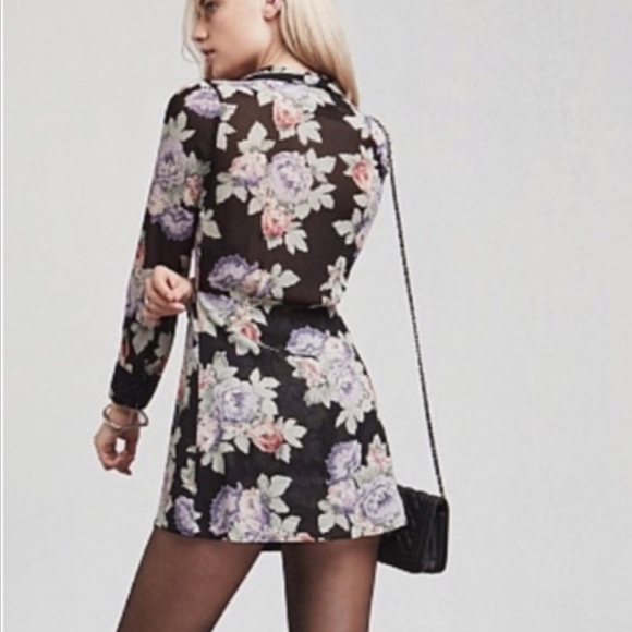 Reformation floral dress with shorts built in - Picture 4 of 7